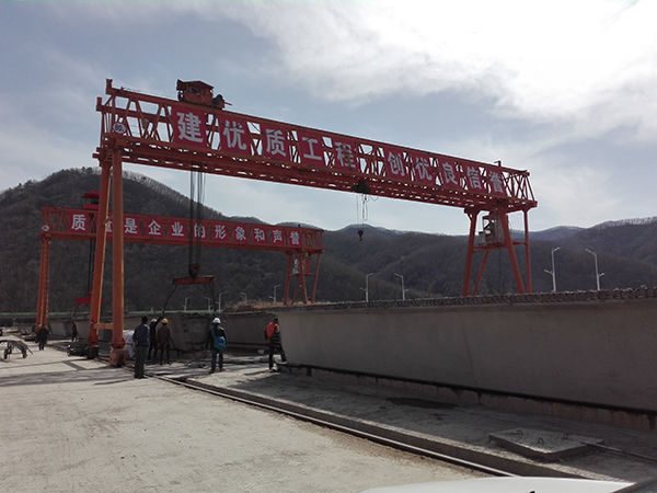 集安-通化高速公路六標段預制梁廠(chǎng)山東路橋承建